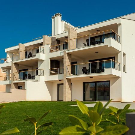 Apartments Kudec Malinska Exterior foto
