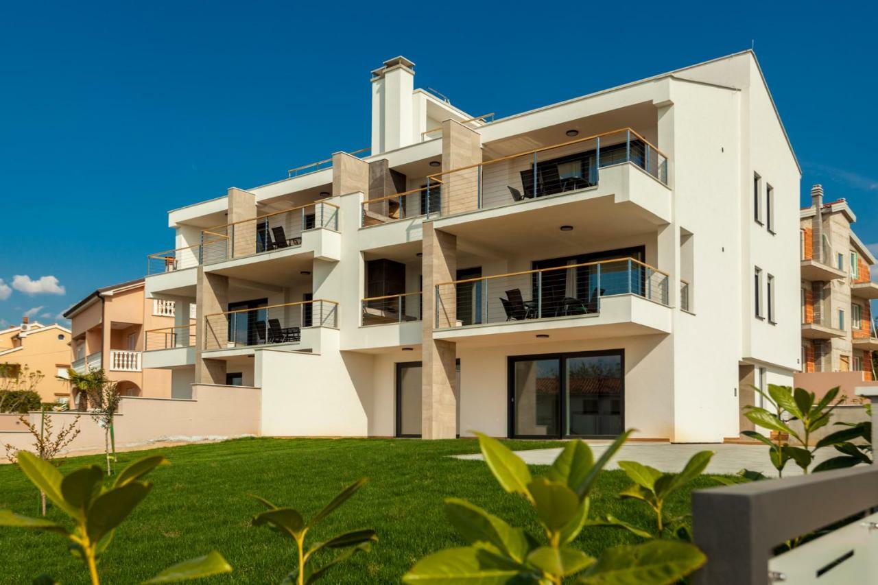 Apartments Kudec Malinska Exterior foto